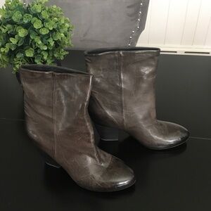 Vic Matie Women’s Brown Boots